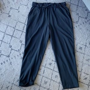 Lululemon On the Fly pant grey size 12
